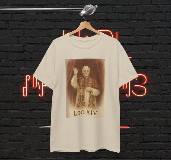 Vintage Pope Leo XIV T-Shirt